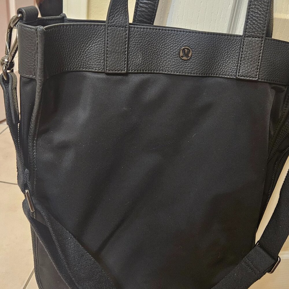 Lululemon Now and Always Tote *15LBlack